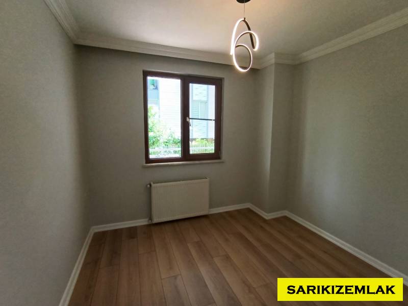 Edremit Altınkum Mah`da3+1  Daire.